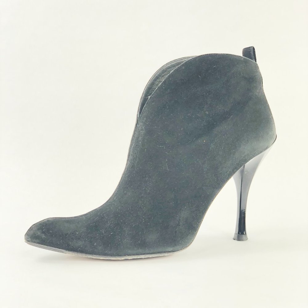 Stuart Weitzman 7 Black Suede Split Front Bootie V - image 2